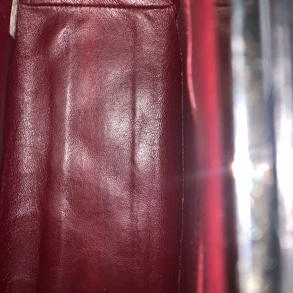 🥳 TODAY!!AUTHENTIC-CHANEL QUILTED LAMB SKIN WITH SILVER HARDWARE BOX VANITY BAG. - Picture 8 of 10